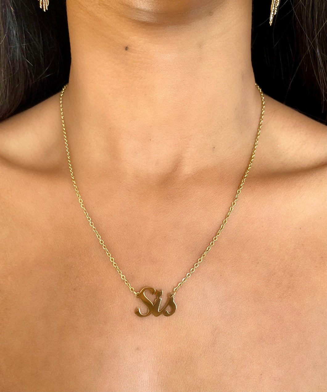 Sis Necklace